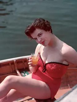 Woof: BRUNETTE IN BOAT