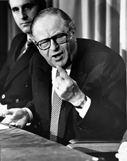 Kreisky: Bruno Kreisky speaking during a meeting