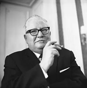 Pittermann: Bruno Pittermann smoking