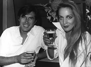 Subtle: Bryan Ferry, pop musician, and Jerry Hall, model, in Munich