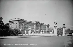 Showcases: Buckingham Palace, London