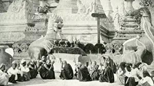 Yangon: Buddhist monks praying, Rangoon, Burma, South East Asia