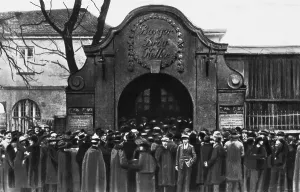 Fired: The Buergerbraeukeller in Munich, 1923