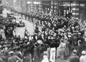 Saluto: BUF march in Manchester, 1933