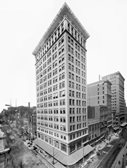 Ingalls: Building - Architecture - Cincinnati