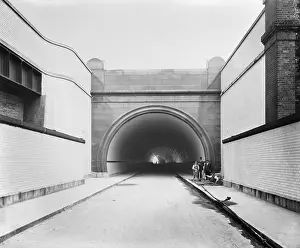 Documenting: Building Rotherhithe Tunnel BB