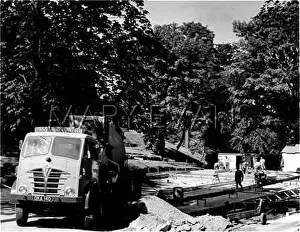 Henshall: BUILDING SITE 1960S