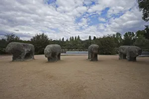 Le N: Bulls of Guisando