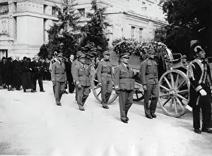 Godwin: Burial of the Austrian aviator captain