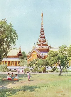 Mandalay: BURMA/MANDALAY PALACE
