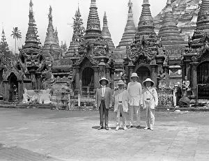 Bevlkerung: Burma - Tourists around 1911