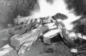 Rejection: Burning boundary posts, 1933