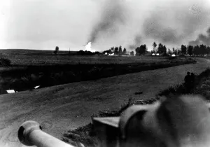 Dreyer: Burning village on the Eastern Front, 1943