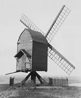 Windmill: Burton Dassett Post Mill, Windmill Hill, Stratford-on-Avon