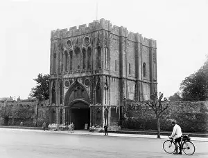 1327: BURY ST. EDMUNDS ABBEY