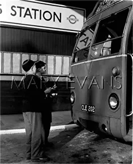 Blazers: BUS SPOTTERS