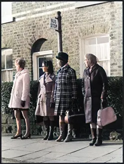Dowdy: BUS STOP QUEUE 1960S