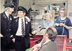 Hare: ON THE BUSES