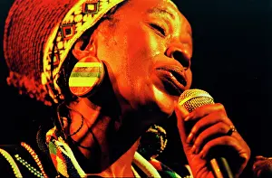 Busi: Busi Mhlongo