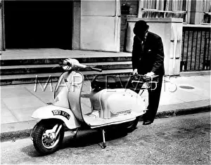 Lambretta: BUSINESSMAN & LAMBRETTA