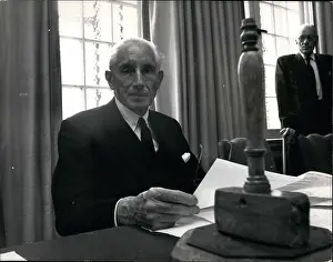 Derlanger: Businessmen - CEO's - Executives