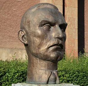 Korca: Bust, Korce, Albania