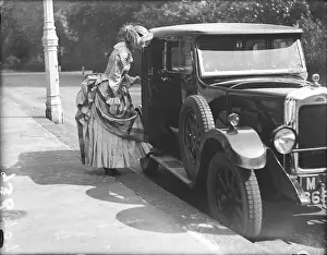 Soliciting: THE BUSTLE & MOTOR CAR