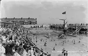 Hastings: Busy Day at Hastings Bathing Pool