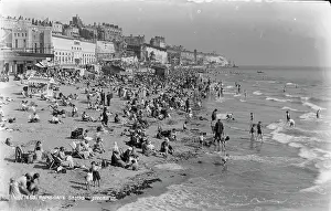 Ramsgate: Busy Day at Ramsgate Sands