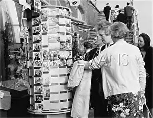 Beachfront: BUYING POSTCARDS