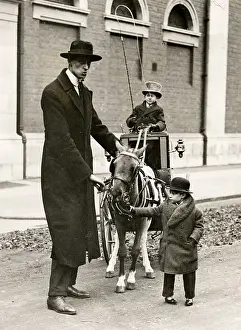 Gelatin: c.1920's human giant and tiny dwarf sideshow performers