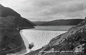 Powys: Caban Goch Dam in Elan Valley
