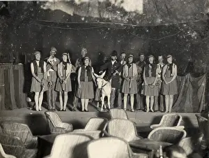 Mhow: Cabaret in India
