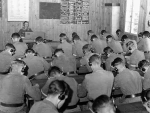Learn: Cable lesson in a military training camp, 16.09.1943