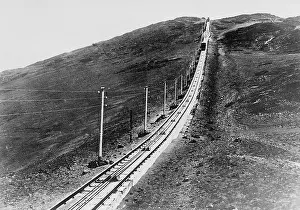 Tuff: Cable railway on Mt. Vesuvius