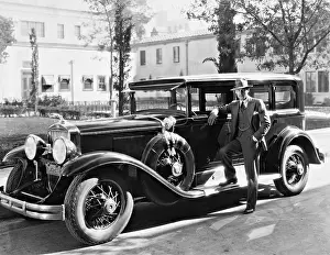 Sedan: Cadillac Sedan