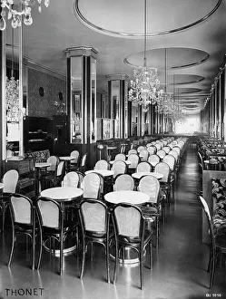 Thonet: Caf? Fenstergucker in Vienna