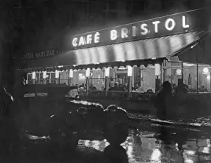 Ringstrasse: Cafe Bristol in Vienna, 1936