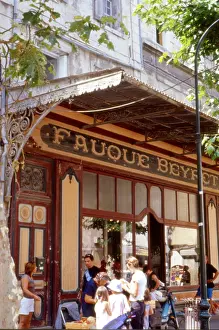 Gorges: Cafe in Gorges, France