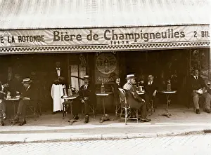 Boaters: Cafe La Rotonde, Paris