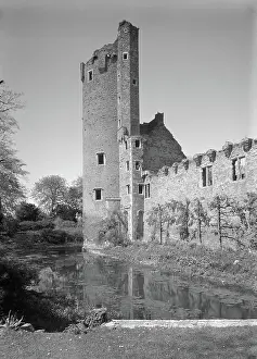 Felton: Caister Castle
