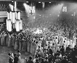 Charlottes: The cake surrounded at Queen Charlotte's Ball, 1938