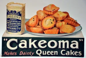 Cakes: Cakeoma makes dainty Queen Cakes