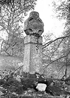 Caledon: Caledon Cross, Co Tyrone