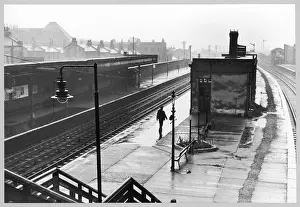 Depressing: CALEDONIAN ROAD STATION