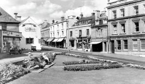 C1960: Calne, Central Gardens c1960