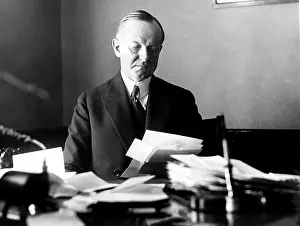 Massachusettes: Calvin Coolidge returns to his law office ?