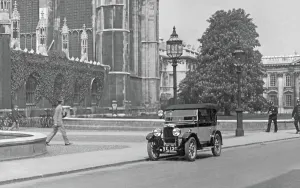 Wilkins: Cambridge, Car 1933