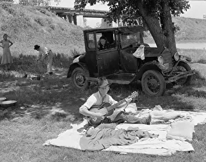 Migrant: Camp of migrant workers near Prague, Oklahoma. Lincoln Count