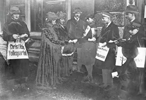 Fliers: Campaigners of the Center Party / Christian